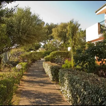 Vista Mare E Piscina *